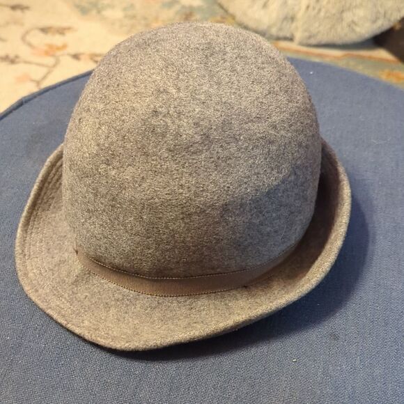 Jacki Vintage Grey Felt Asymetrical Brim Hat, derby - Picture 3 of 14